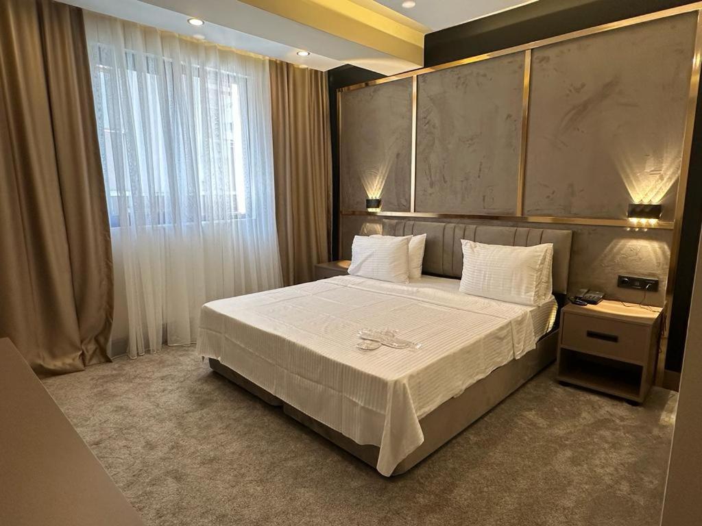 Istanblu Hotel Atasehir Istanbul Exterior photo